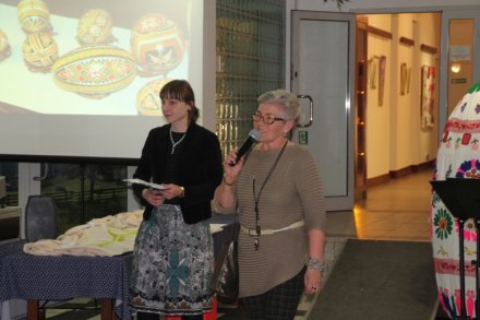 Prezes Stowarzyszenia "Grupa Twórców Wiślanie" Wanda Przybylska - kilka słów o wystawie